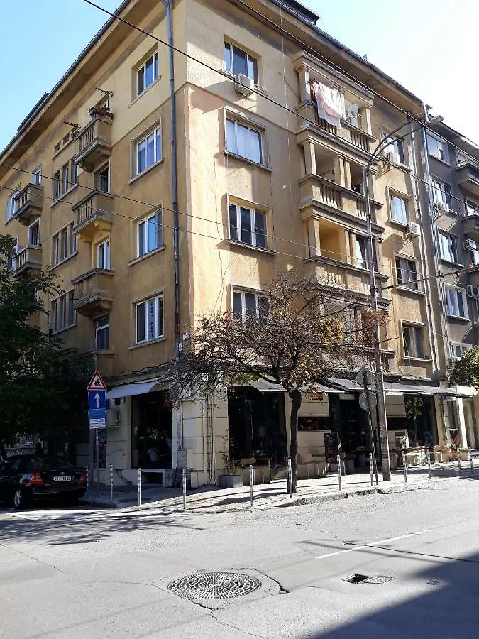 Two Bedrooms Top Center Apartment Next To Parking Sófia